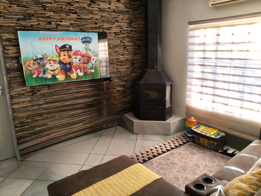 3 Bedroom Property for Sale in Safari Gardens North West